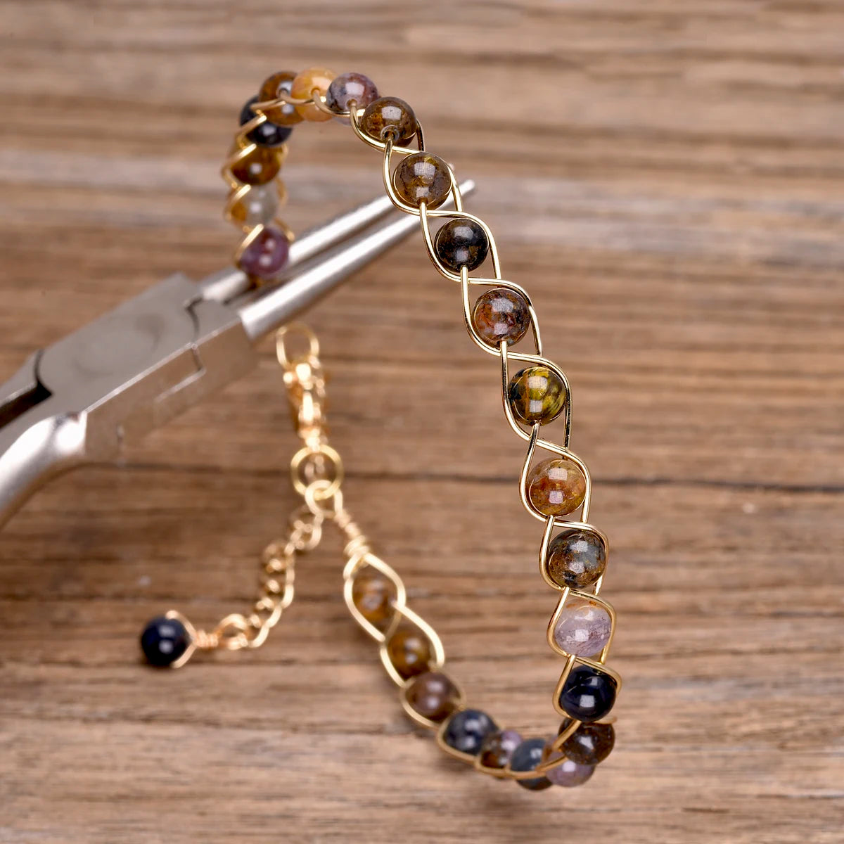 Handmade bracelet with sunstone and lobster clasp